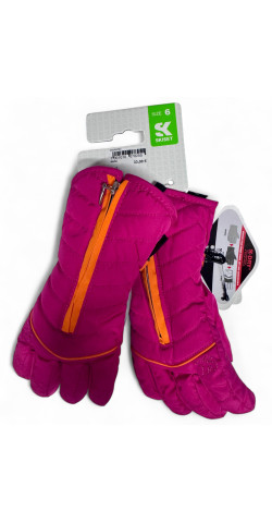 KEZIA FUSHIA